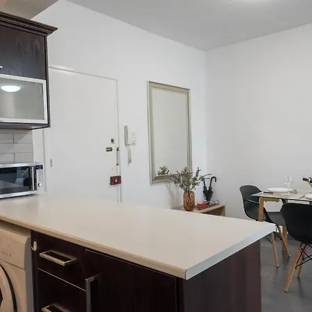 Cozy 2bd 100gb Tourist Area 50m From Sea Apartament *